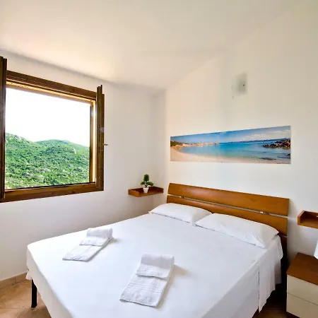 Locazione Turistica Li Cossi.4 아파트 발레도리아